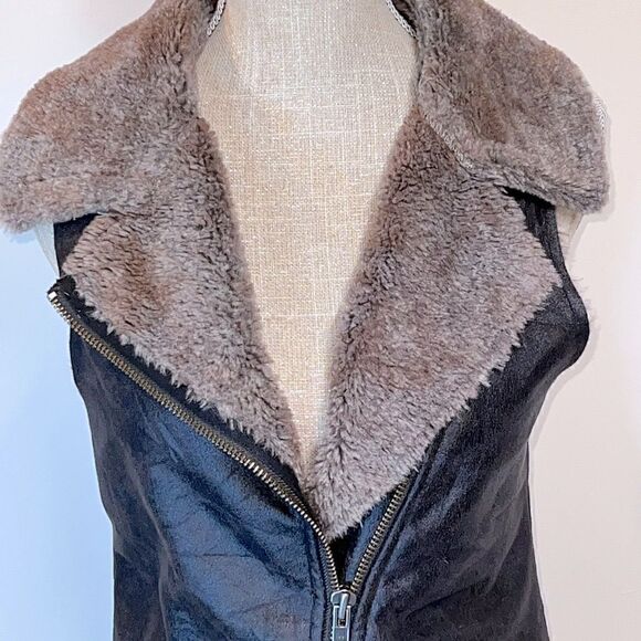 Dylan Faux Suede Faux Fur Asymmetrical Zip Brown Vest Womens Sz XS - Picture 2 of 7